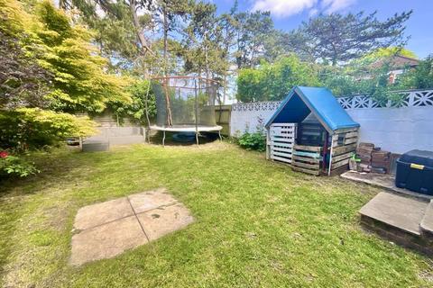 3 bedroom semi-detached house for sale, Leaphill Road, Pokesdown