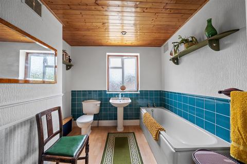 43 Selhurst New Road, London, SE25 5PU