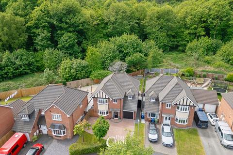 26 Pinetrees, Rugeley, WS15 1EQ