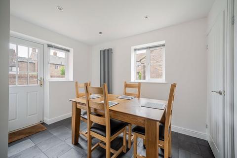 8 Fox Garth, Brafferton, York, YO61 2QL