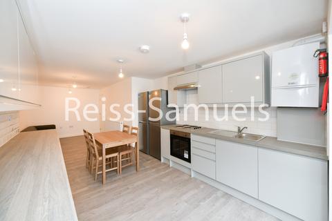 6 bedroom terraced house to rent, Lockesfield Place, London E14