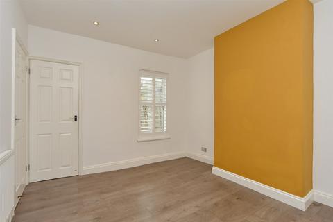 Castle Avenue, Rochester, Kent