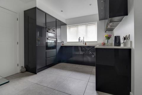 4 bedroom semi-detached house for sale, HORBURY ROAD, OSSETT, WEST YORKSHIRE, WF5