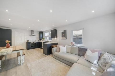 Flat 1, 32 Mayfield Road, South Croydon, CR2 0BE