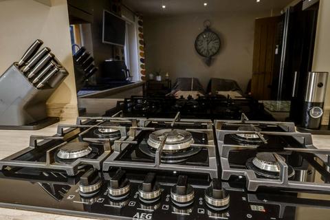 39 Stonecroft, Bradford, BD2 2HW