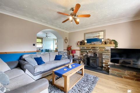4 bedroom detached house for sale, St. Clears, Carmarthen