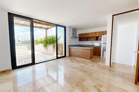 3 bedroom penthouse, 77765 Q.R.