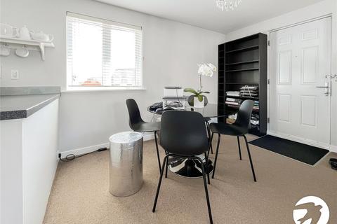 2 bedroom coach house for sale, Poynder Drive, Snodland, Kent, ME6