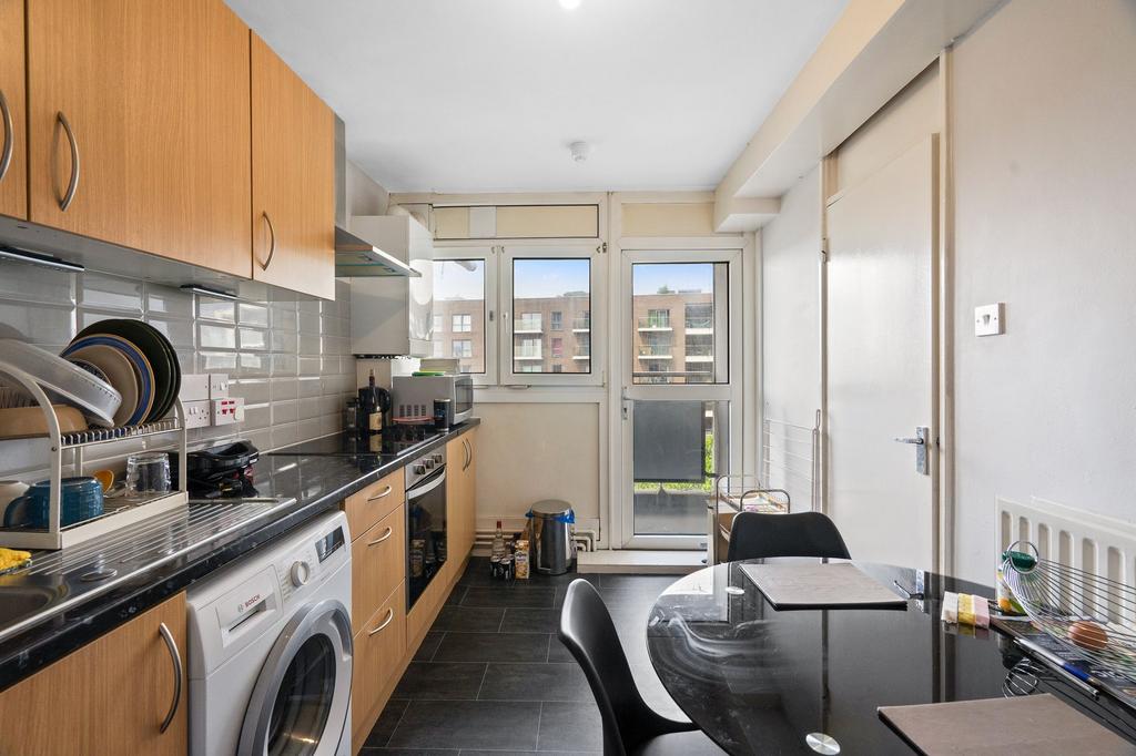 Dining/Kitchen
