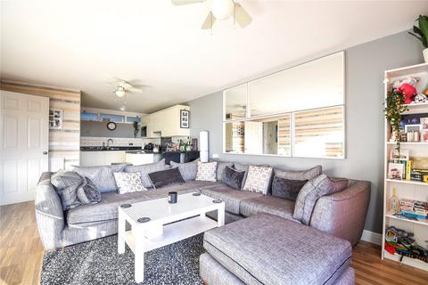93 Dovedale Close, Harefield, Uxbridge, UB9 6DQ
