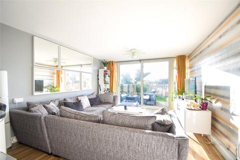 93 Dovedale Close, Harefield, Uxbridge, UB9 6DQ