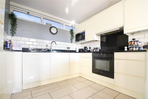 93 Dovedale Close, Harefield, Uxbridge, UB9 6DQ
