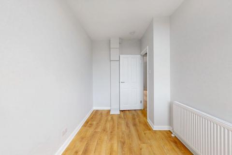 1 bedroom flat to rent, W2