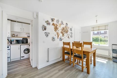 8 Collingbourn Road, Grove, Wantage, OX12 7FR