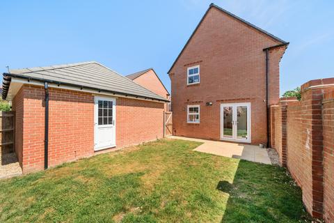 8 Collingbourn Road, Grove, Wantage, OX12 7FR
