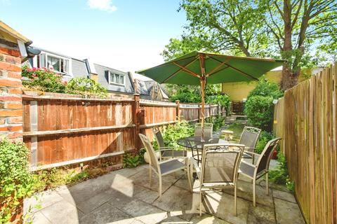 196 Inchmery Road, London, SE6 1DF
