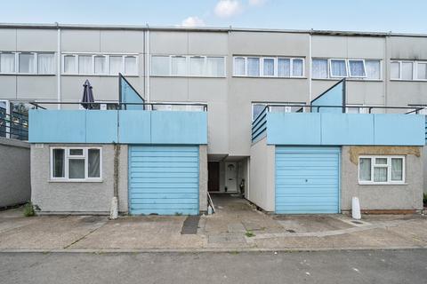 83 Lindsey Close, Mitcham, CR4 1XR