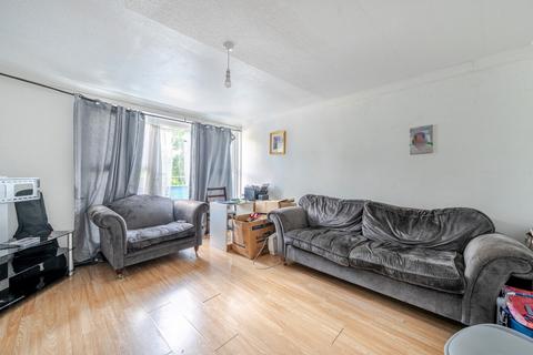 83 Lindsey Close, Mitcham, CR4 1XR