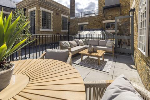 2 bedroom flat for sale, The 1840, 1 Diana House, 2 Holt Gardens, London, SW17