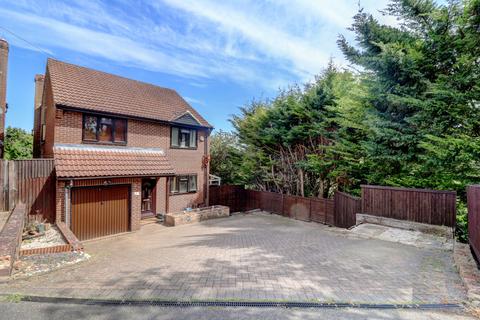 4 bedroom detached house for sale, The Chimes, Buckinghamshire HP12