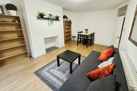 undefined, Seven Sisters Road, London N4