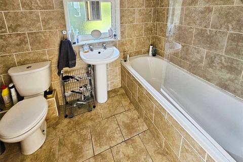 33 Linden Grove, Edlington, Doncaster, DN12 1NB