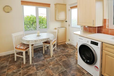 17 Caulstran Road, Dumfries, DG2 9FJ