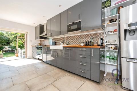 4 bedroom terraced house for sale, Waller Road, London SE14