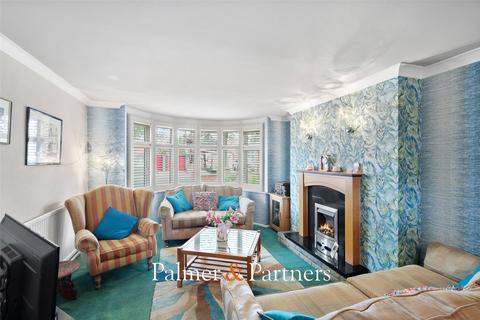 4 bedroom semi-detached house for sale, Rosebery Avenue, Colchester, Essex, CO1