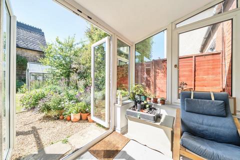 6 Dennistead Crescent, Leeds, LS6 3PU