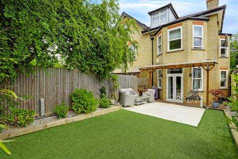 Flat 2, 57 Cator Road, London, SE26 5DT