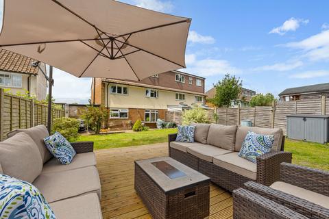 79 Gibraltar Crescent, Epsom, KT19 9BS