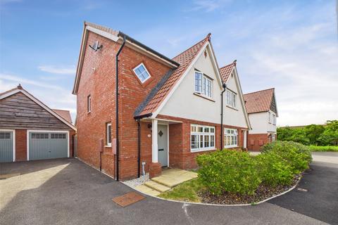 7 Cowslip Close, Cheltenham, GL53 0FN