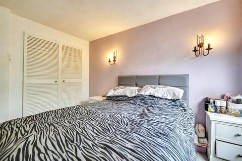 142 Boswell Drive, Coventry, CV2 2HL