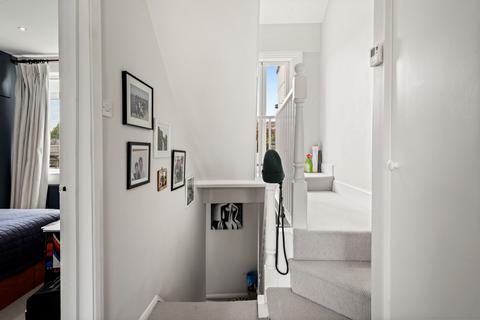 2 bedroom flat for sale, Fordingley Road, London, W9