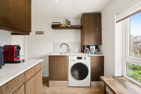 2 bedroom flat for sale, Fordingley Road, London, W9