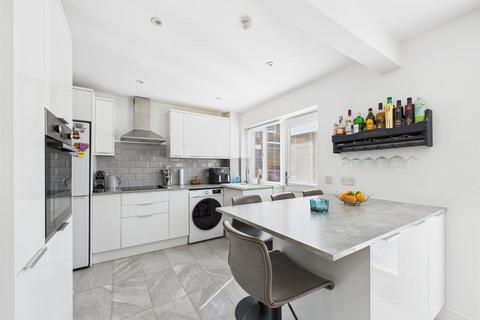 3 bedroom end of terrace house for sale, North Avenue, Bridgend CF33