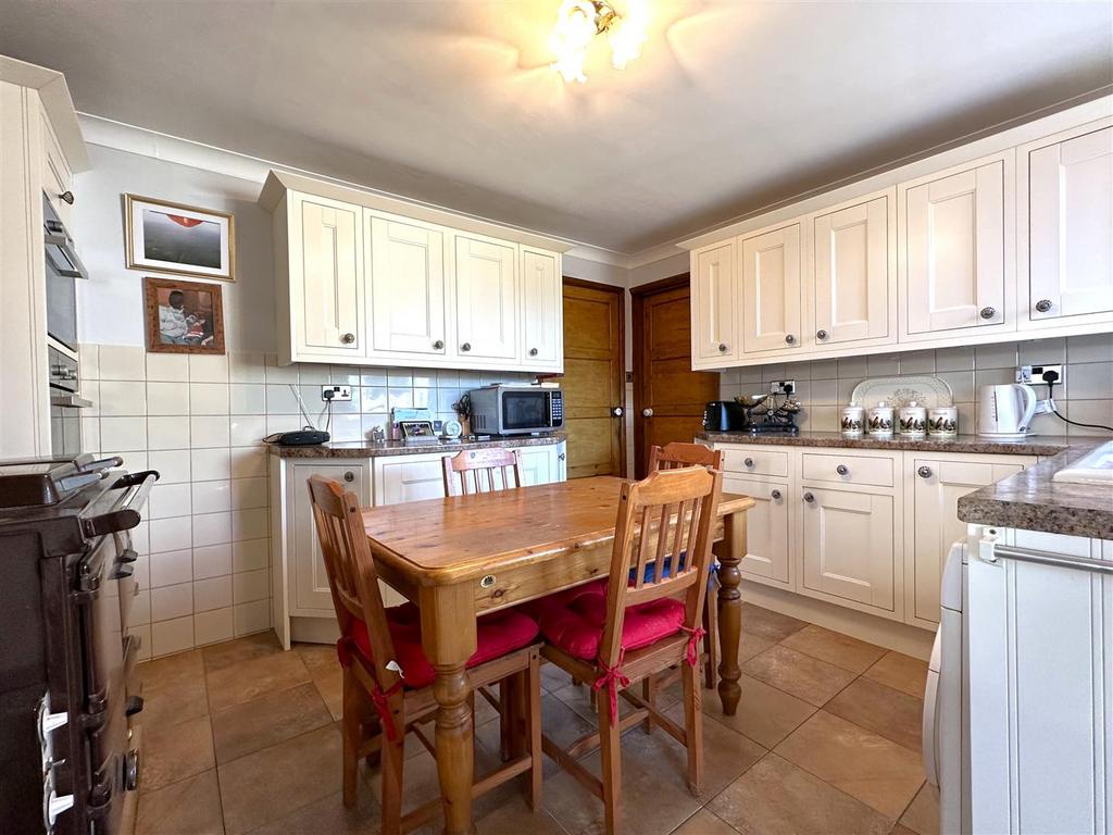 Kitchen 583