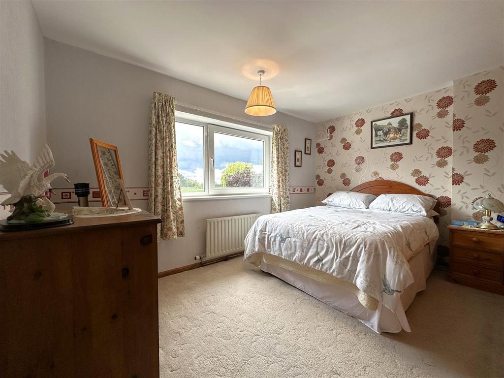 Master Bedroom 625