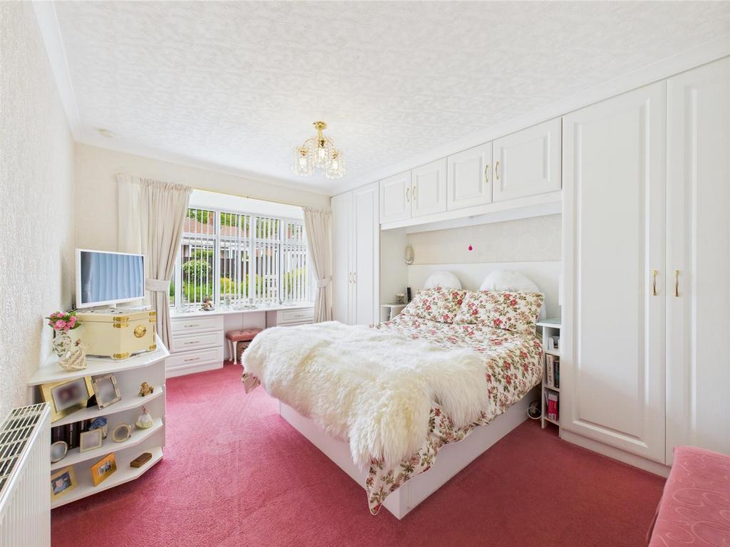 Bedroom: