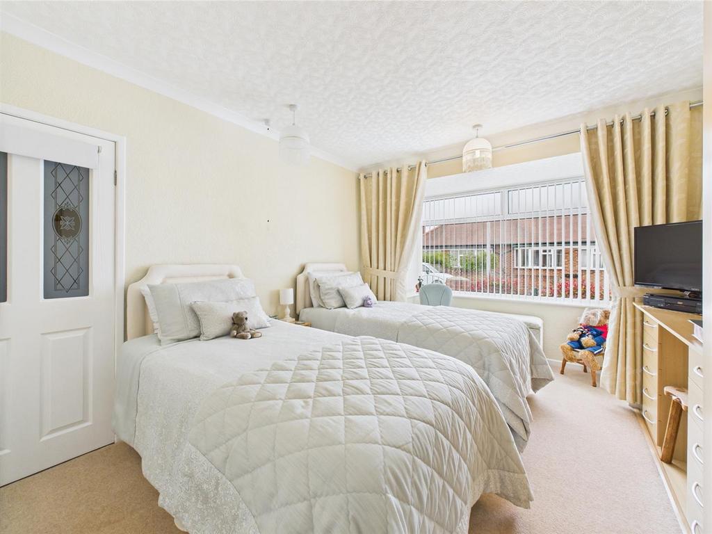 Bedroom: