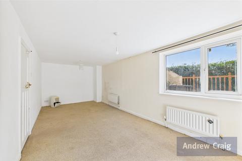 24 Southend Road, Gateshead, NE9 6XT