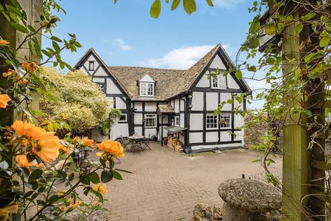 undefined, Evesham Road, Cheltenham GL52