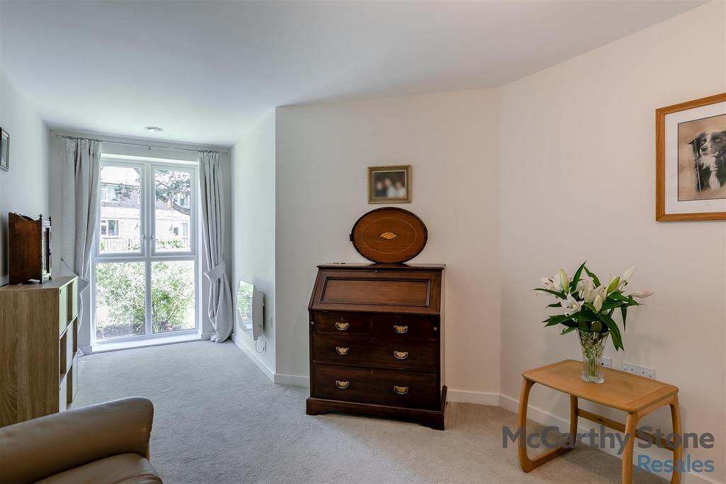 8645689-interior15.jpg