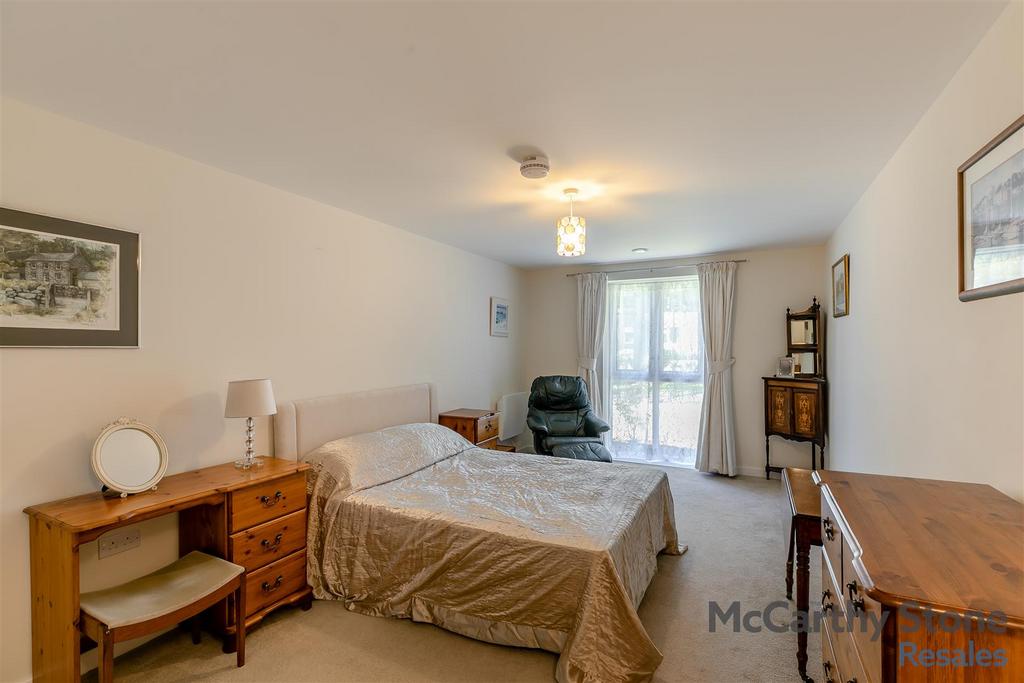 8645689-interior17.jpg