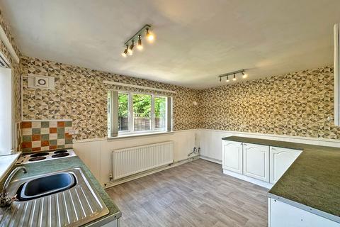 8 Bull Meadow Lane, Wombourne, Wolverhampton, WV5 9DF