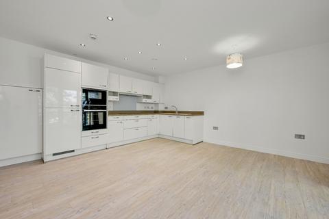 2 bedroom apartment for sale, Oatlands Drive, Weybridge, Surrey, KT13