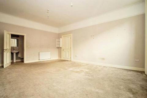 1 bedroom flat for sale, 16 Stratton House, 58 High West Street, Dorchester, Dorset DT1 1UY
