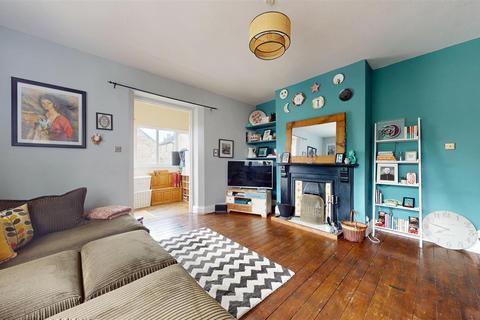 2 bedroom flat for sale, High Street, St Martins
