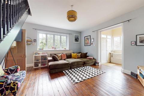 2 bedroom flat for sale, High Street, St Martins